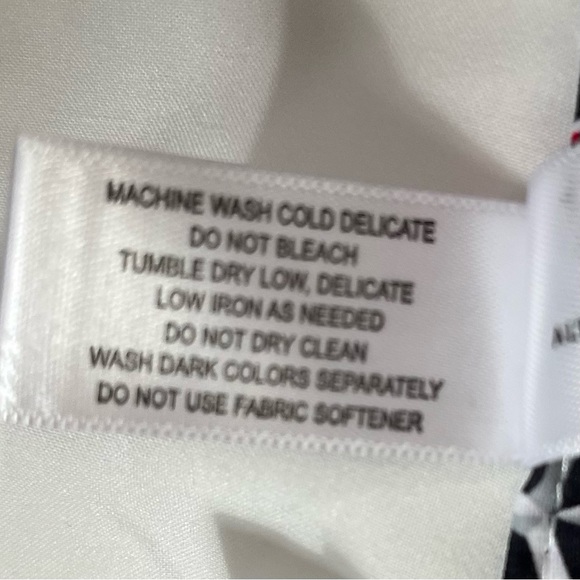 NWOT Annika Cutter & Buck DryTek Emilia Golf Skort Size 10 - Picture 8 of 9